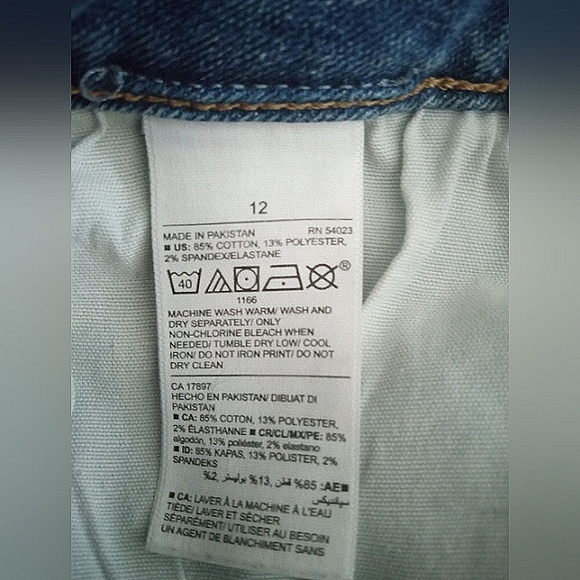 Old Navy Jeans - Picture 4 of 4